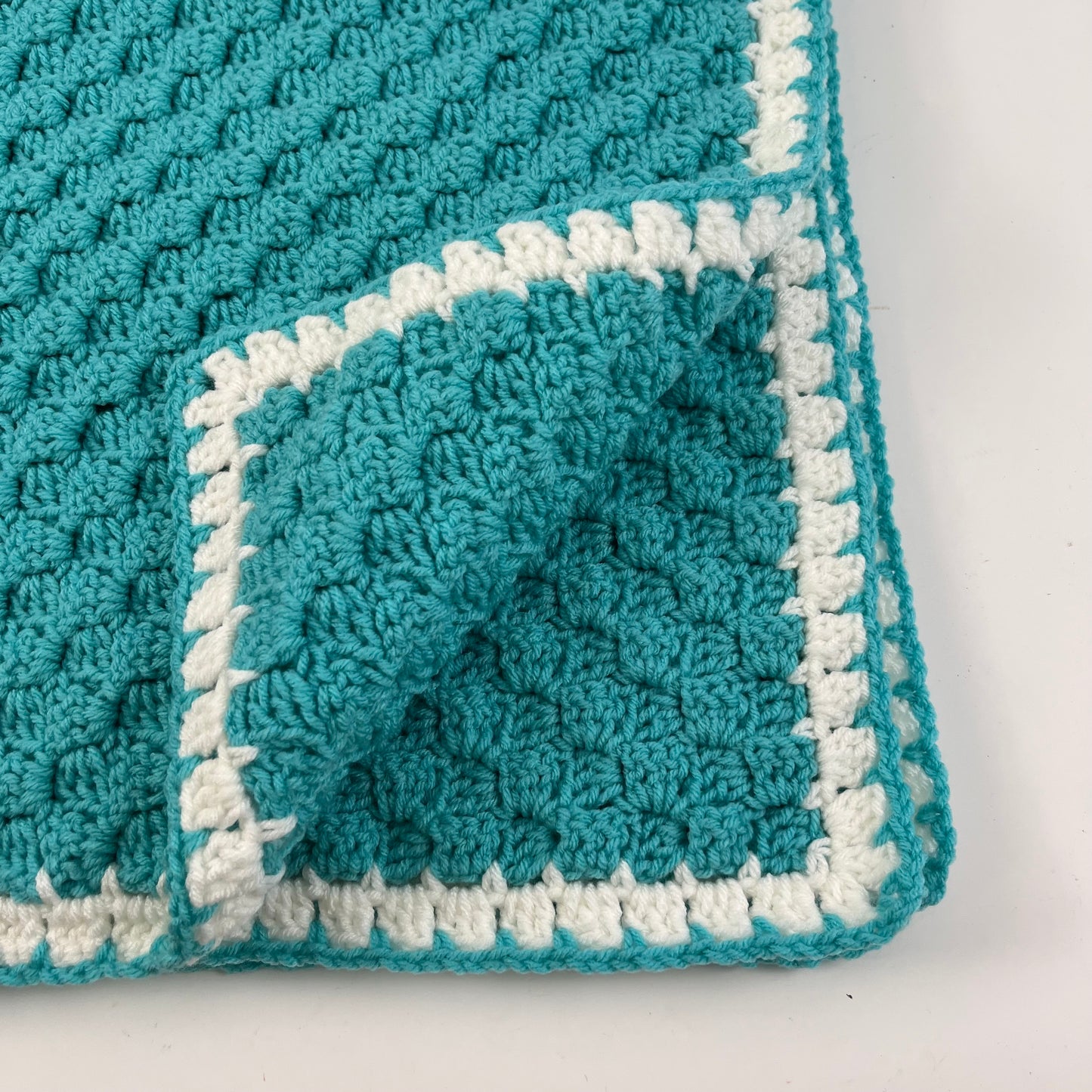 Blanket aqua and white