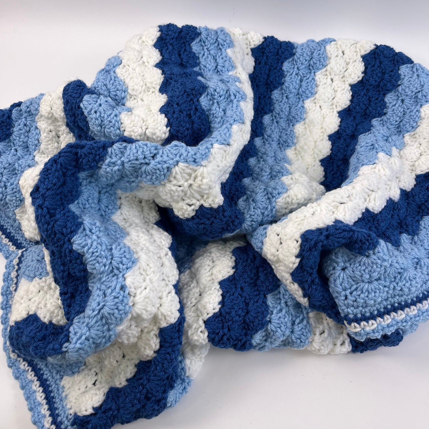 Blanket blue striped