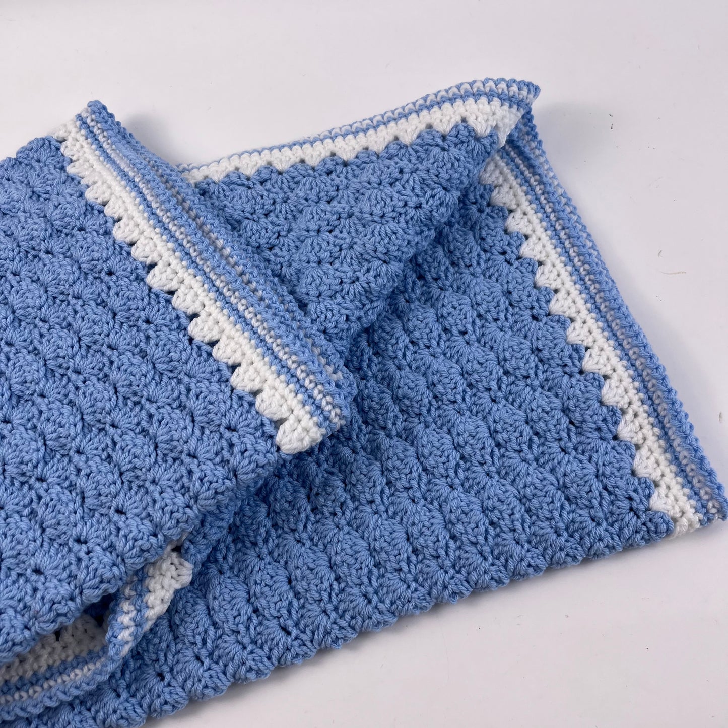 Blanket sky blue & white