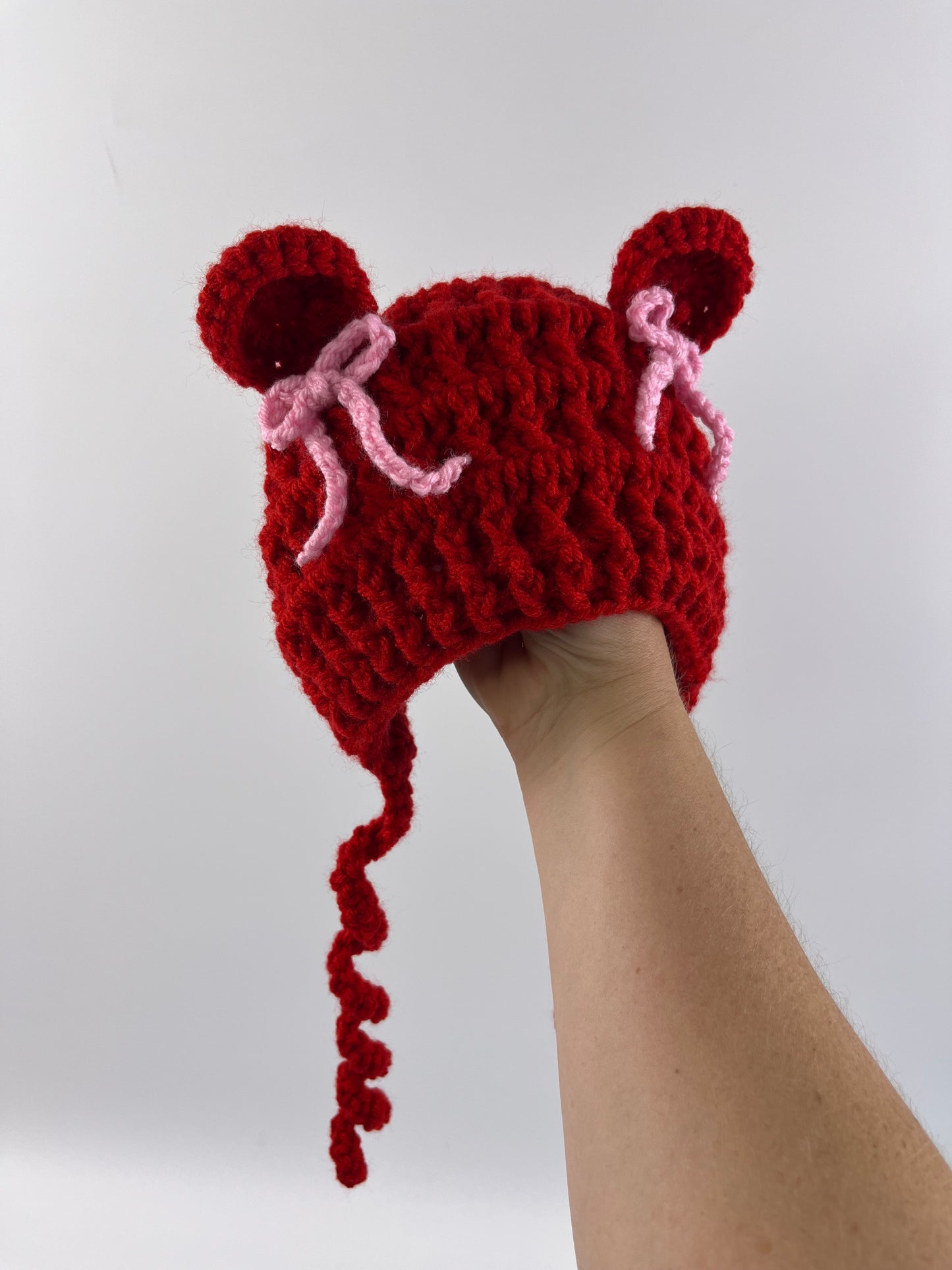 Add bows to bonnet
